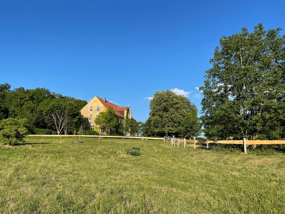 Naturnahes, Neu Moebl.Apartment, Hundefreundlich Neu Gaarz Экстерьер фото